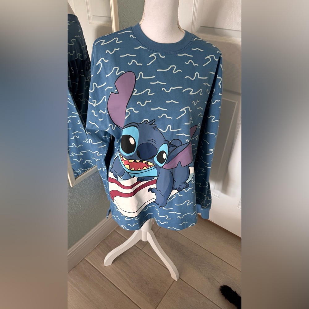 NWT Walt Disney World Stitch Celebration Crew Spirit Jersey Surfing Sz M